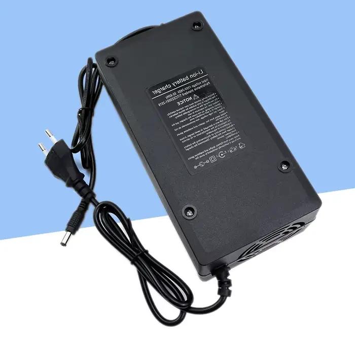 Chargeur 36V 48V 60V 72V 2A 3A 5A 10S 13S 16S 20S pour batterie lithium