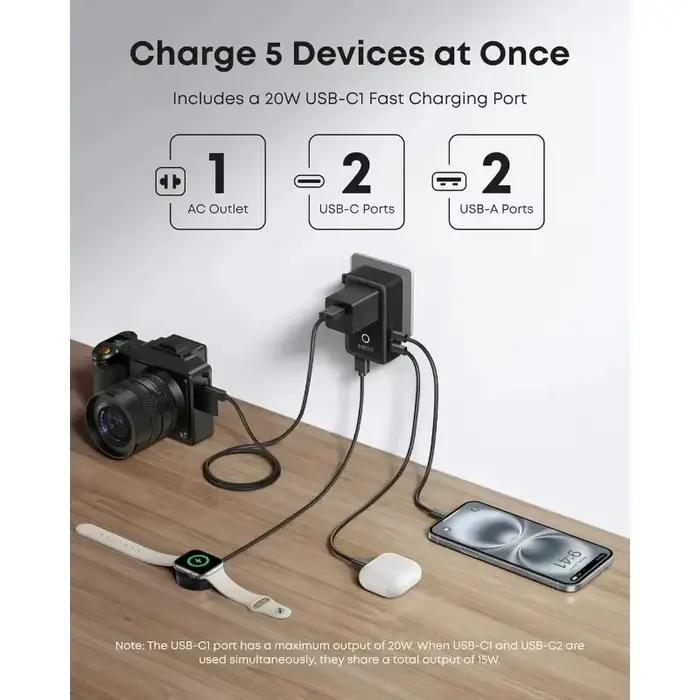 Adaptateur de voyage compact Anker Nano 100V~240V avec chargeur double port USB-A et Type-C 20W intégré pour