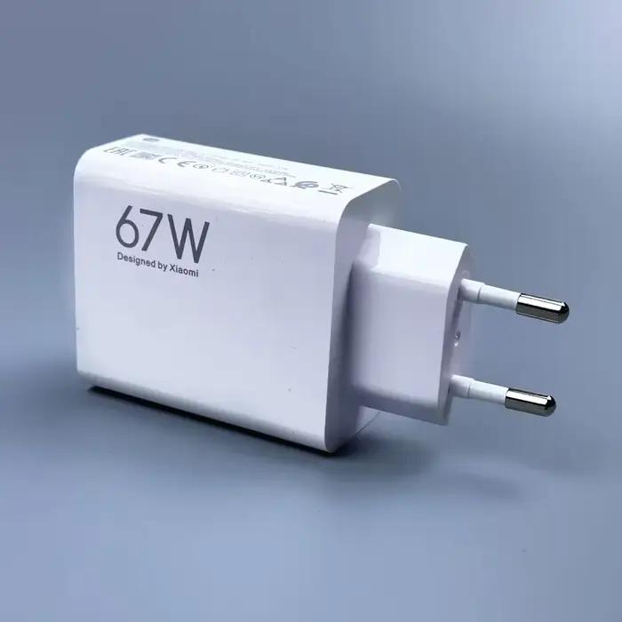 Chargeur rapide Xiaomi 67W Turbo Charge Gan avec certificats ROHS, CEM, CE pour Poco X5, F5 Pro, Mi 13 Lite, Mix Fold 3 et plus pour recharger rapidement et sécurément