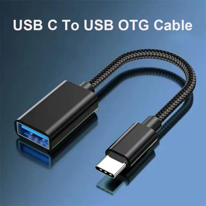 Câble OTG de Type C métallique et nylon pour smartphones avec connecteur réversible et vitesses de transfert rapides pour utilisateurs mobiles et professionnels
