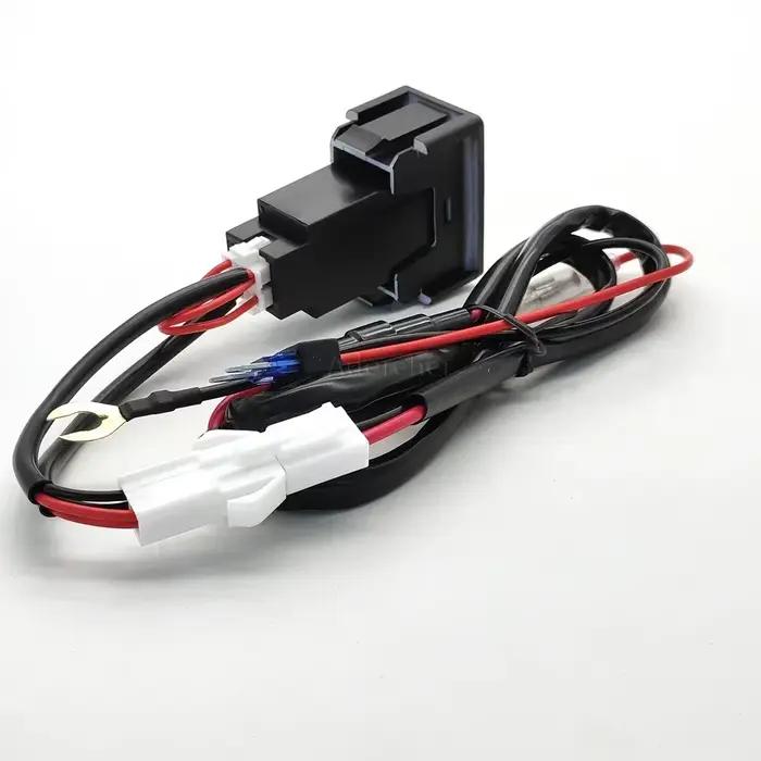 Chargeur USB QC3.0 pour voiture
