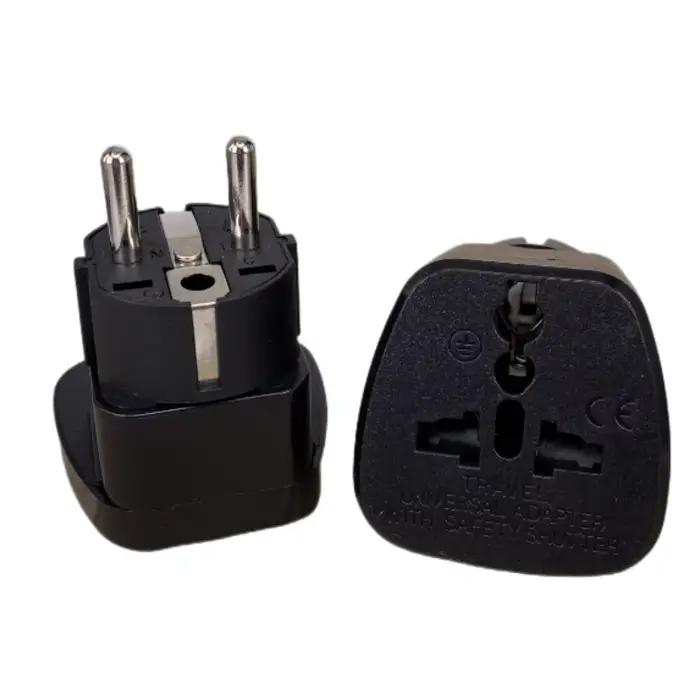 Adaptateur de voyage avec prise et chargeur de type E