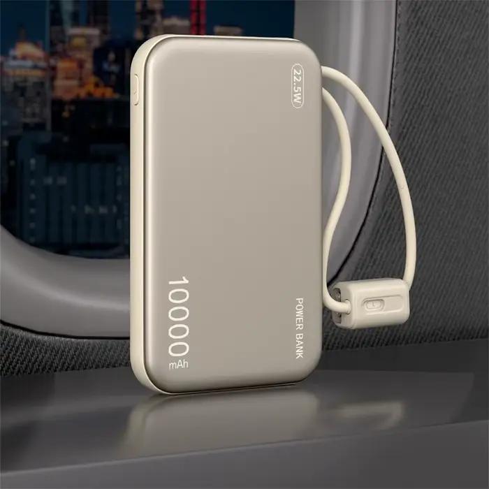 Batterie externe CCC 3C avec câbles intégrés