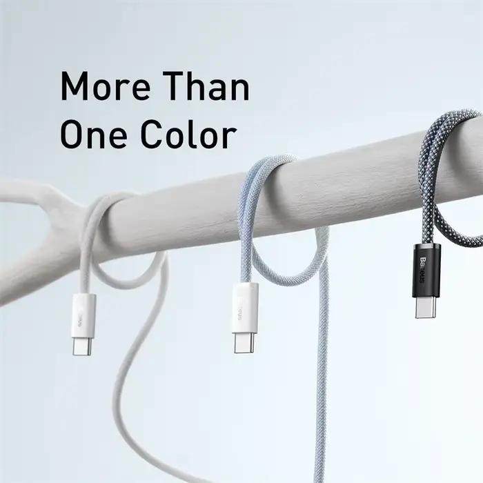 Câble de données à charge rapide Baseus Dynamic Series Type-C vers Type-C 100W pour iPhone 15 16 et Macbook Pro élégant et robuste pour charge rapide et sécurité