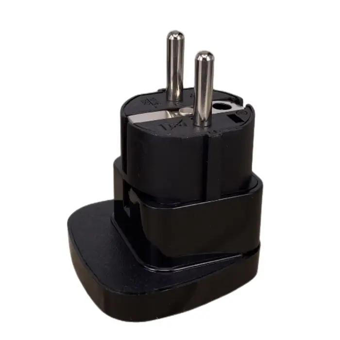 Adaptateur de voyage avec prise et chargeur de type E