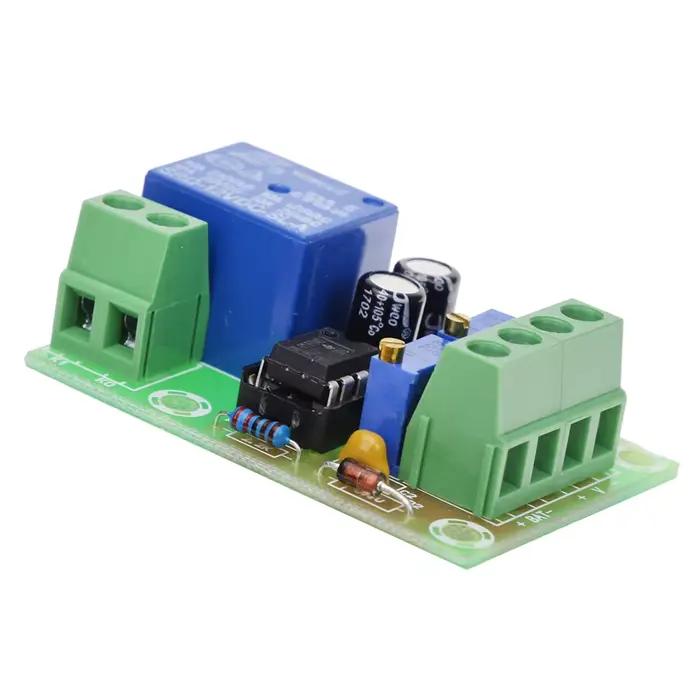 Panneau de commande de charge de la batterie 12V XH-M601 relais de tension pour usage général surveillance de tension voltmètre CC occasions spéciales