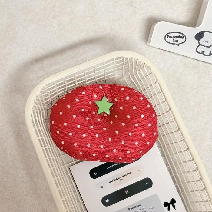 Organisateur de câbles mignon en forme de tomate, design original pour femmes et filles, polyvalent, facile à utiliser, idéal pour ranger les câbles de chargeurs et écouteurs, cadeau original pour toutes occasions